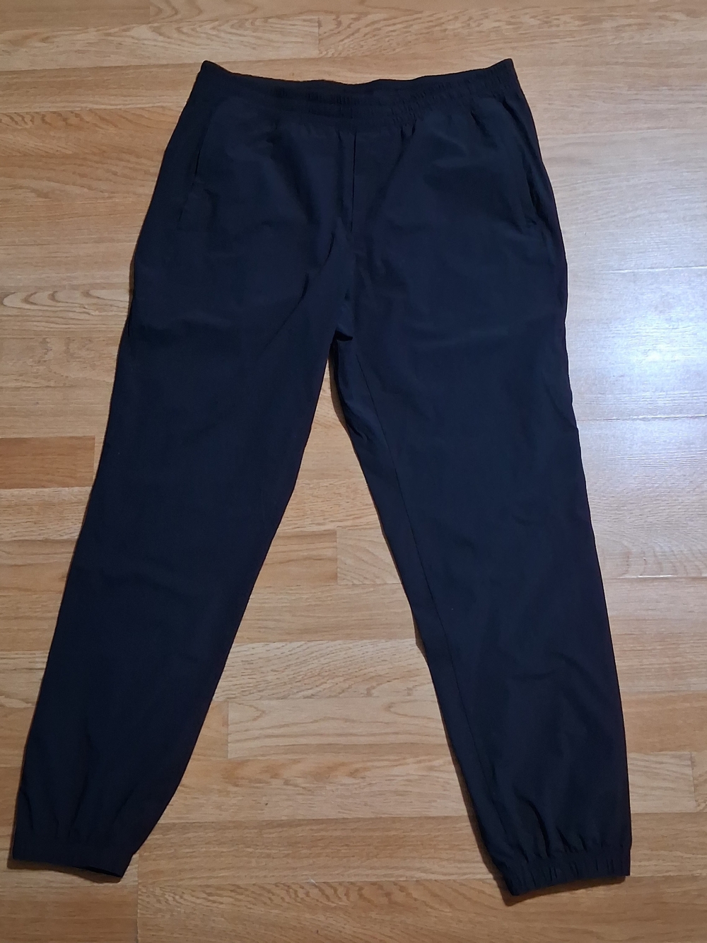 lululemon athletica Men's Black Jogger Pants with Elastic Cuffs